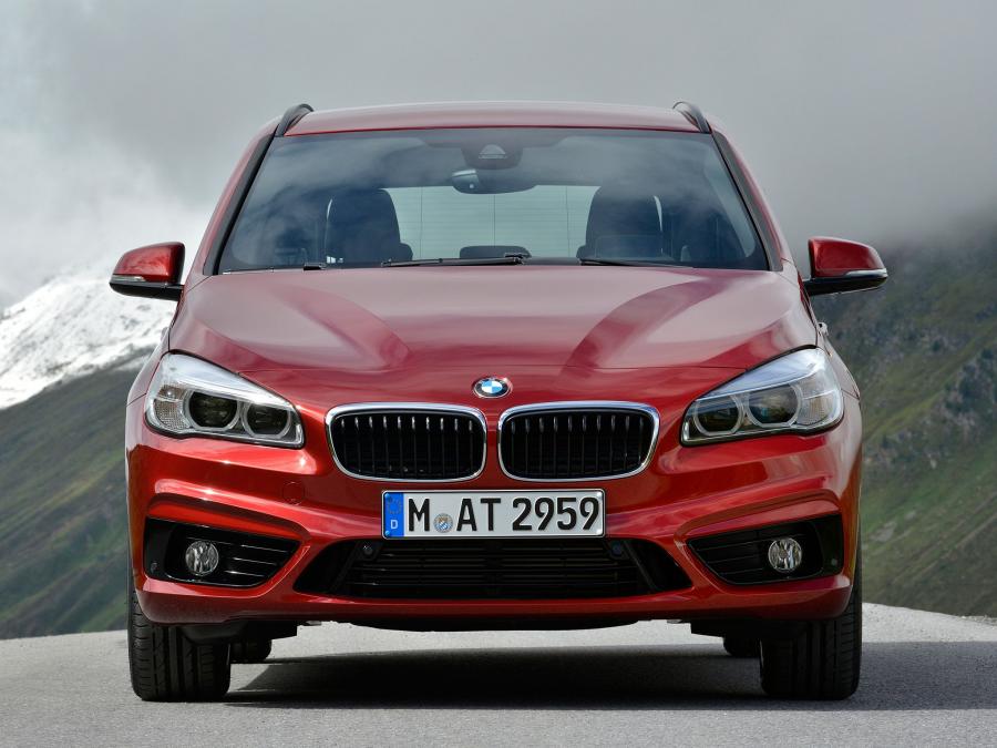  BMW 218d Active Tourer 2014 года  (фото 2 из 30)